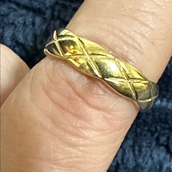 18K Real Gold Women's Ring - Picture 5 of 7